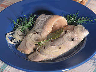 Россиянам оставят "сельдь под шубой" Россиянам оставят "сельдь под шубой"