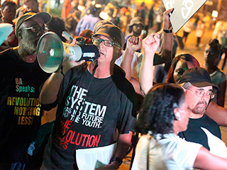 Госдеп оправдался за погромы в Фергюсоне Госдеп оправдался за погромы в Фергюсоне