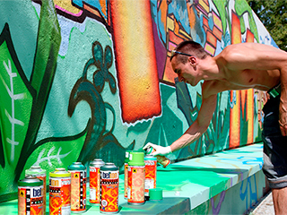 В Петербурге откроют "гетто" для граффити В Петербурге откроют "гетто" для граффити