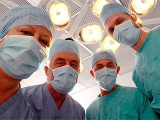 Хирурги учат коллег операциям в 3D Хирурги учат коллег операциям в 3D