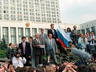 Бесславный путь путчистов Бесславный путь путчистов