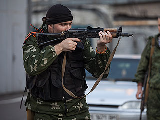 Французы вступили в ряды ополченцев Французы вступили в ряды ополченцев