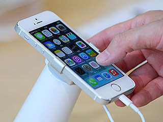 В России рухнули цены на iPhone В России рухнули цены на iPhone