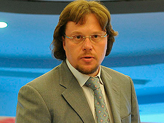 Полонскому подарили дырку от бублика Полонскому подарили дырку от бублика