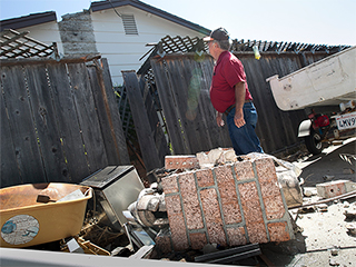 Землетрясение разрушило Калифорнию Землетрясение разрушило Калифорнию