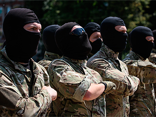 Каратели "Азова" перестали подчиняться Каратели "Азова" перестали подчиняться