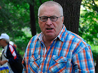 Жириновский ждет зиму и солит помидоры Жириновский ждет зиму и солит помидоры