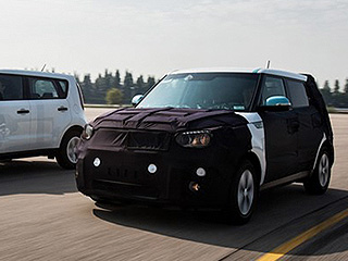 KIA подготовилась к автосалону KIA подготовилась к автосалону