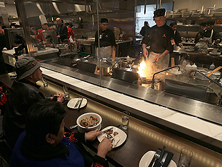 Повар "улучшал" свои блюда краской Повар "улучшал" свои блюда краской