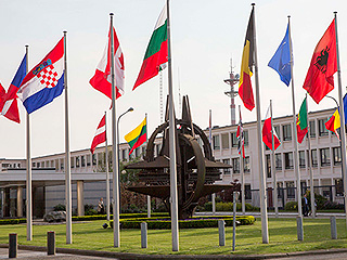 НАТО замахнулось на Восточную Европу НАТО замахнулось на Восточную Европу