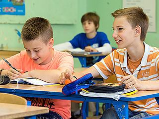 Школьников лишили единого учебника истории Школьников лишили единого учебника истории