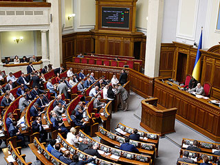 Стартовала предвыборная гонка в Раду Стартовала предвыборная гонка в Раду