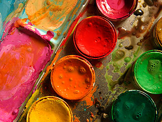 Помощник художника украл его картины Помощник художника украл его картины