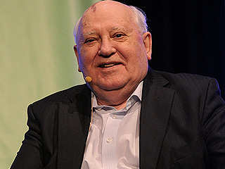 Горбачев похвалил позицию России по Украине Горбачев похвалил позицию России по Украине