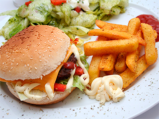 Северная Корея разжилась бургерами и BMW Северная Корея разжилась бургерами и BMW