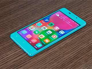 Самый тонкий смартфон выпущен в Китае Самый тонкий смартфон выпущен в Китае