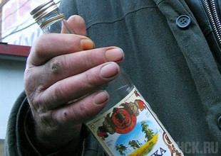 Житель Мглинского района стащил из магазина водку и сигареты