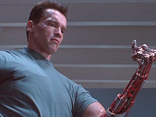 В Великобритании появился первый киборг В Великобритании появился первый киборг