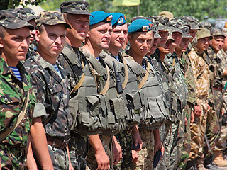 Украинская армия отступает с Юго-Востока Украинская армия отступает с Юго-Востока