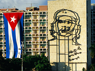 США продлили полувековое эмбарго Кубы США продлили полувековое эмбарго Кубы