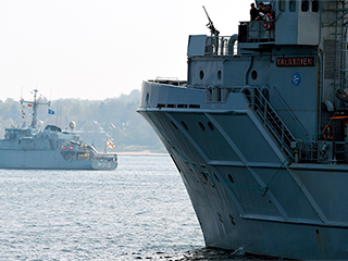 Корабли НАТО стягиваются к Черному морю Корабли НАТО стягиваются к Черному морю