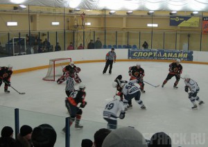 Брянские хоккеисты удачно стартовали в Молодежной хоккейной лиге