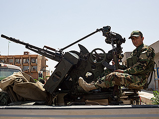 Британия вооружит Ирак пулеметами Британия вооружит Ирак пулеметами