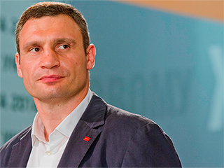 Кличко распускает мэрию Кличко распускает мэрию