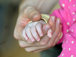 В России хотят ввести "отцовский капитал" В России хотят ввести "отцовский капитал"