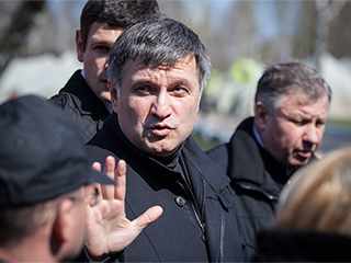 Авакову и Коломойскому грозит трибунал Авакову и Коломойскому грозит трибунал