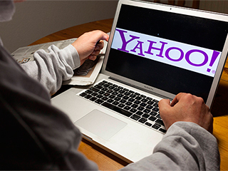 США шантажировали Yahoo США шантажировали Yahoo