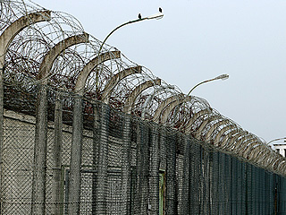 Киев потратит 100 млн гривен на "Стену" Киев потратит 100 млн гривен на "Стену"