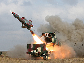 Страны НАТО начали поставку оружия Украине Страны НАТО начали поставку оружия Украине