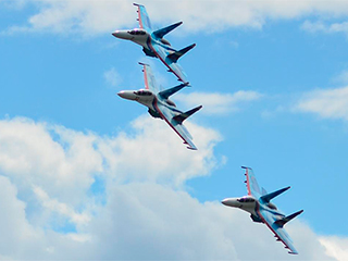 ВВС прикрыли войска с воздуха ВВС прикрыли войска с воздуха