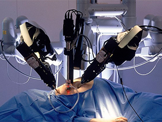 Робот-хирург провел операцию за $5 млн Робот-хирург провел операцию за $5 млн
