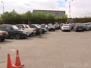 На штрафстоянке в Бежице водители переплатили 150 тысяч рублей