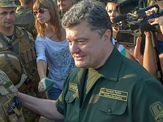 Эксперты ждут фото сына Порошенко с фронта Эксперты ждут фото сына Порошенко с фронта