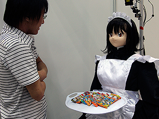 В Японии продают роботов-гуманоидов В Японии продают роботов-гуманоидов