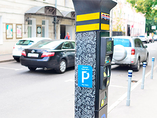 Водители требуют упростить оплату парковки Водители требуют упростить оплату парковки