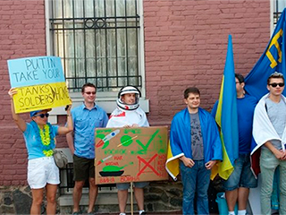 Эхо "Марша мира" докатилось до США Эхо "Марша мира" докатилось до США