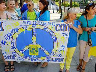 Европейцы узнают правду о войне в Донбассе Европейцы узнают правду о войне в Донбассе