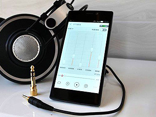 Смартфон попал в Книгу рекордов Гиннесса Смартфон попал в Книгу рекордов Гиннесса