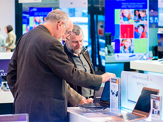 Samsung прекращает продажу ноутбуков Samsung прекращает продажу ноутбуков