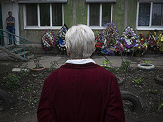 Как ЕС игнорирует захоронения у Донецка Как ЕС игнорирует захоронения у Донецка