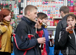 Брянские продавцы продолжают спаивать подростков
