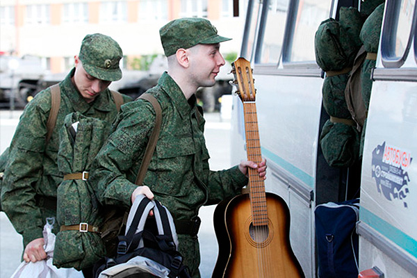 В армию хотят призывать раз в год В армию хотят призывать раз в год