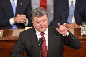 Порошенко подписал закон о люстрации Порошенко подписал закон о люстрации