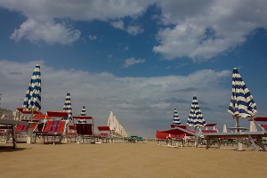 Санкции лишили Европу российских туристов Санкции лишили Европу российских туристов