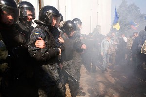 "Правый сектор" отказался подчиняться Киеву "Правый сектор" отказался подчиняться Киеву