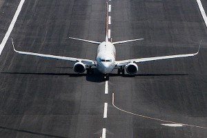 Билет на самолет обойдется в тысячу рублей Билет на самолет обойдется в тысячу рублей